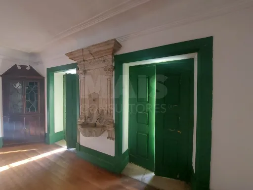 Casa Senhorial com Brazão em Coja- Arganil.