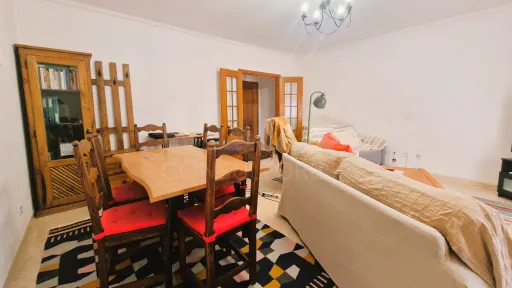 Apartamento T2, com elevador e estacionamento - Caldas da Rainha