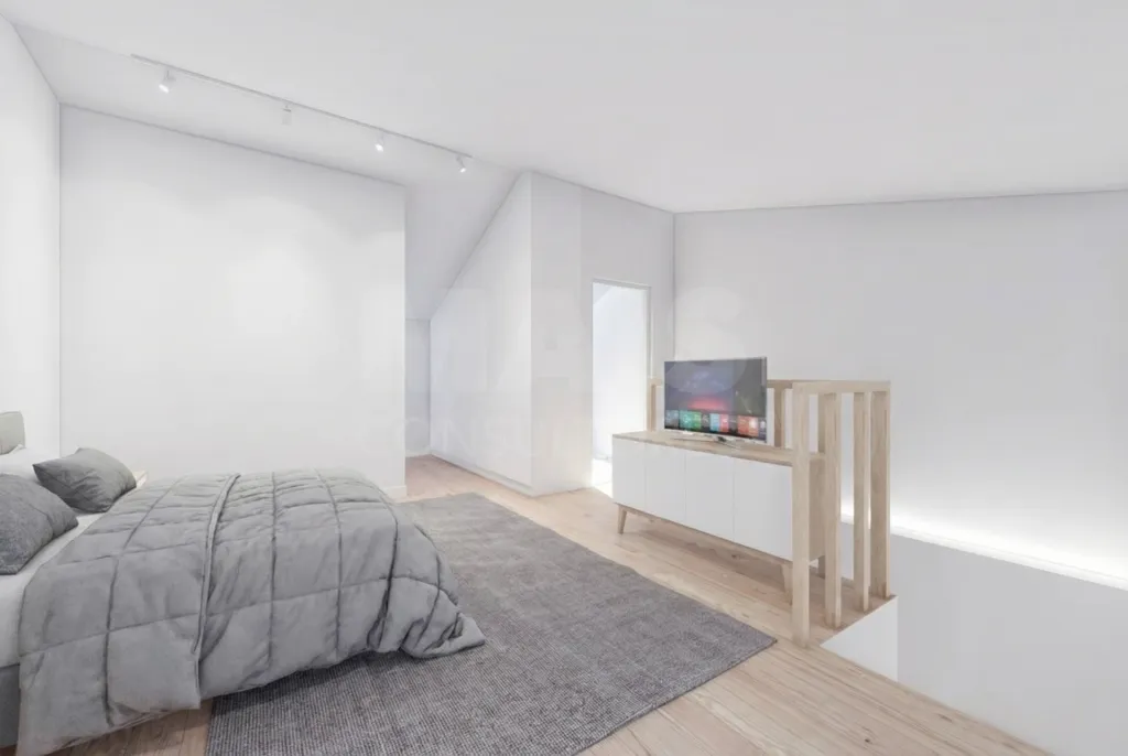 Moradia totalmente remodelada no coração de Peniche!