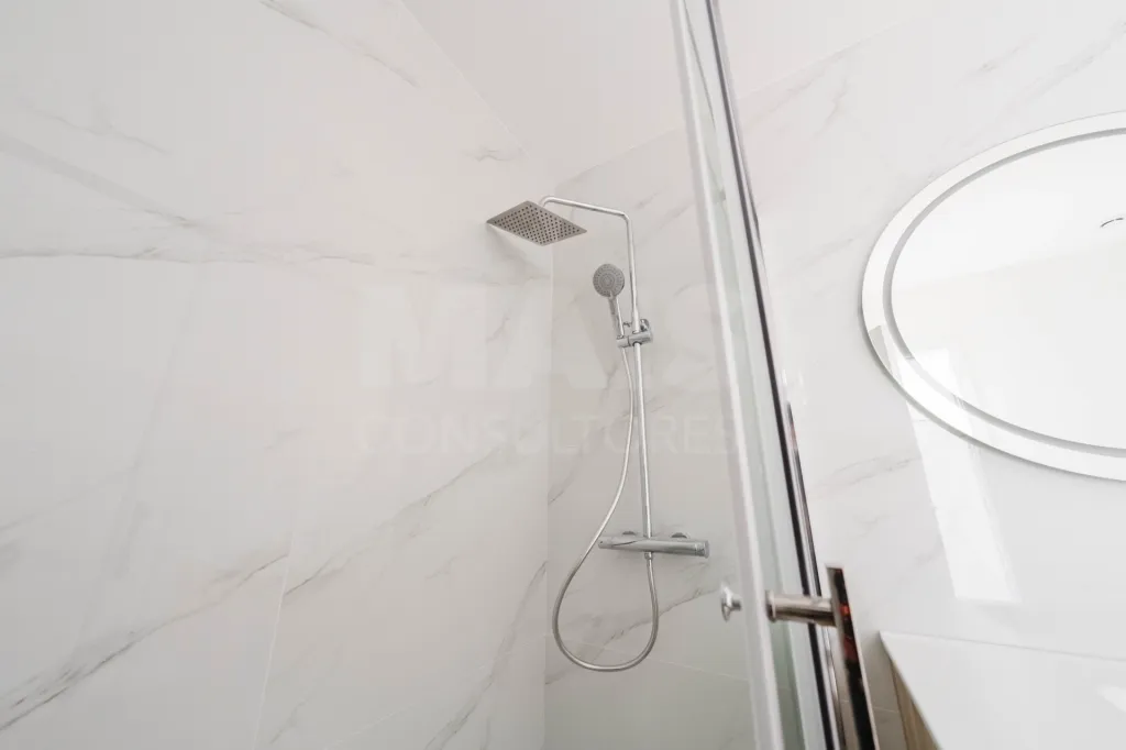 Exclusiva Moradia T4 Moderna com Conforto e Elegância Perto das Praias de Peniche