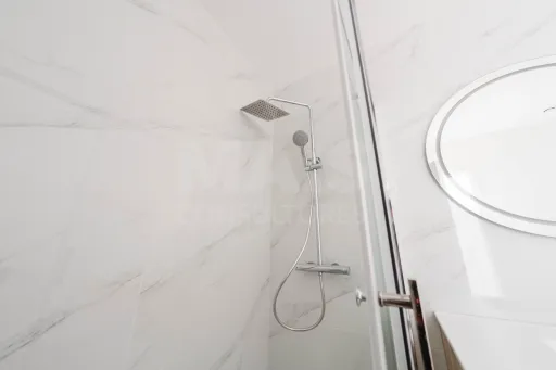 Exclusiva Moradia T4 Moderna com Conforto e Elegância Perto das Praias de Peniche