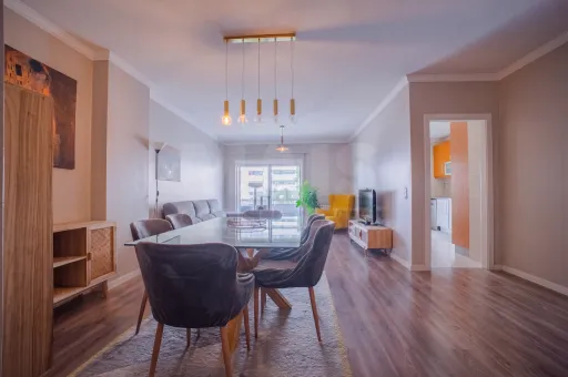 3-Bedroom Apartment in Quinta da Cutileira
