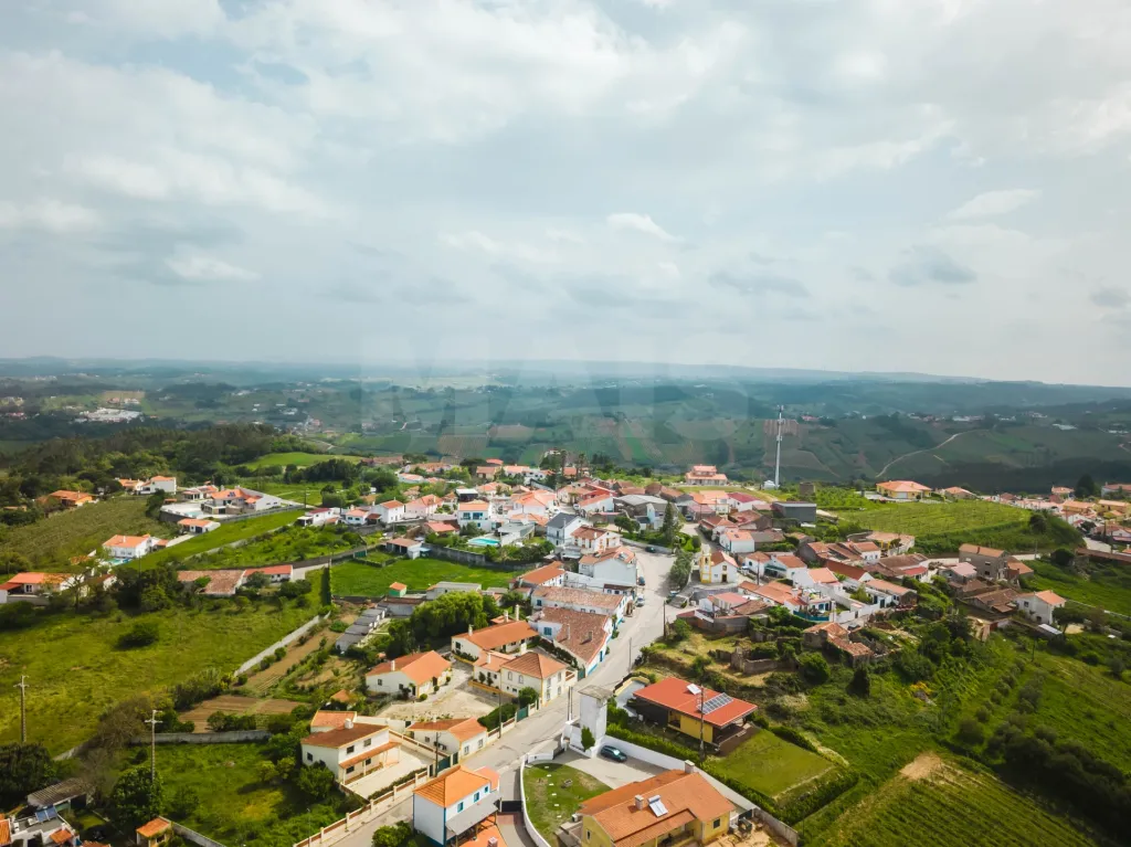 Terreno c/ 1.250m2 com projeto para 2 moradias