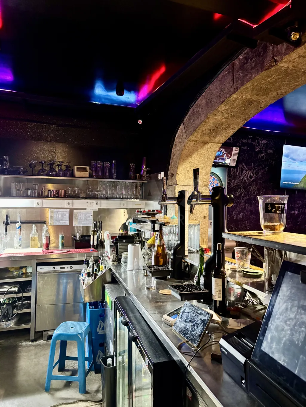 Trespasse de Bar (Cocktails & Wine Bar) em Santos - Lisboa