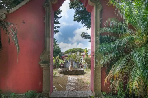 Terreno Urbano junto ao Parque Natural  em Sintra