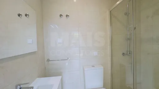 Apartamento T3 Totalmente Remodelado | Centro da Lourinhã | Modernidade, Conforto e Elegância