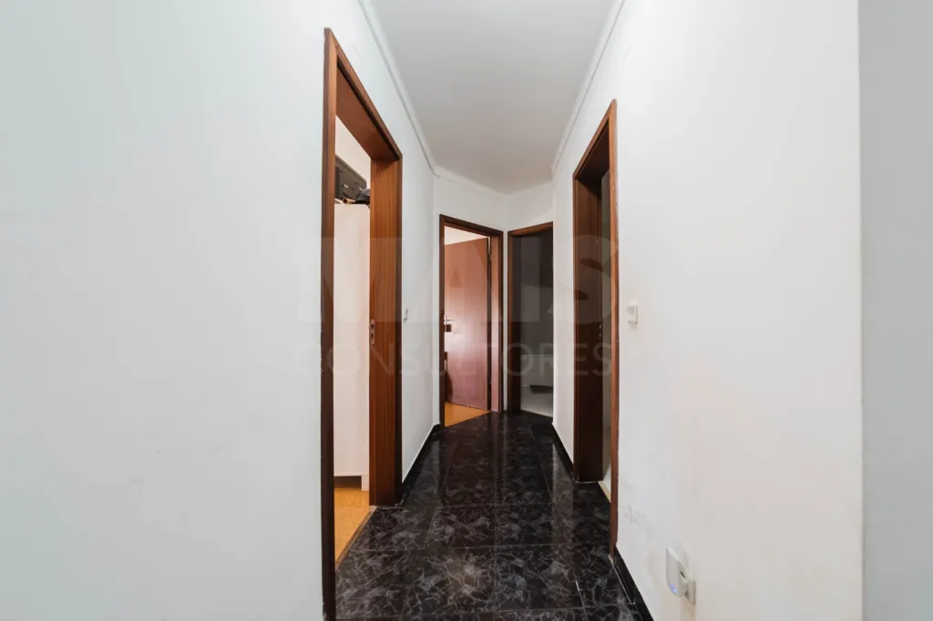 Apartamento T3 em Peniche com 110 m², perto do centro e da Universidade