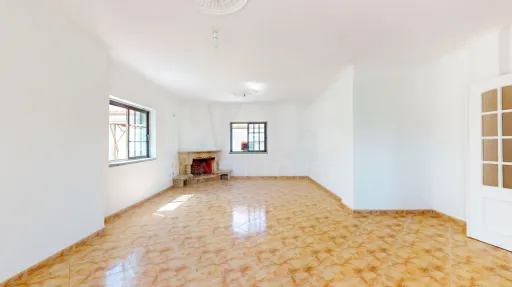 Moradia Isolada T3 com Jardim Privativo na Aroeira – Viva entre o Pinhal e o Mar