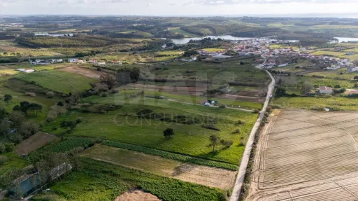 Terreno Rústico de 13.960 m² com Excelente Exposição Solar