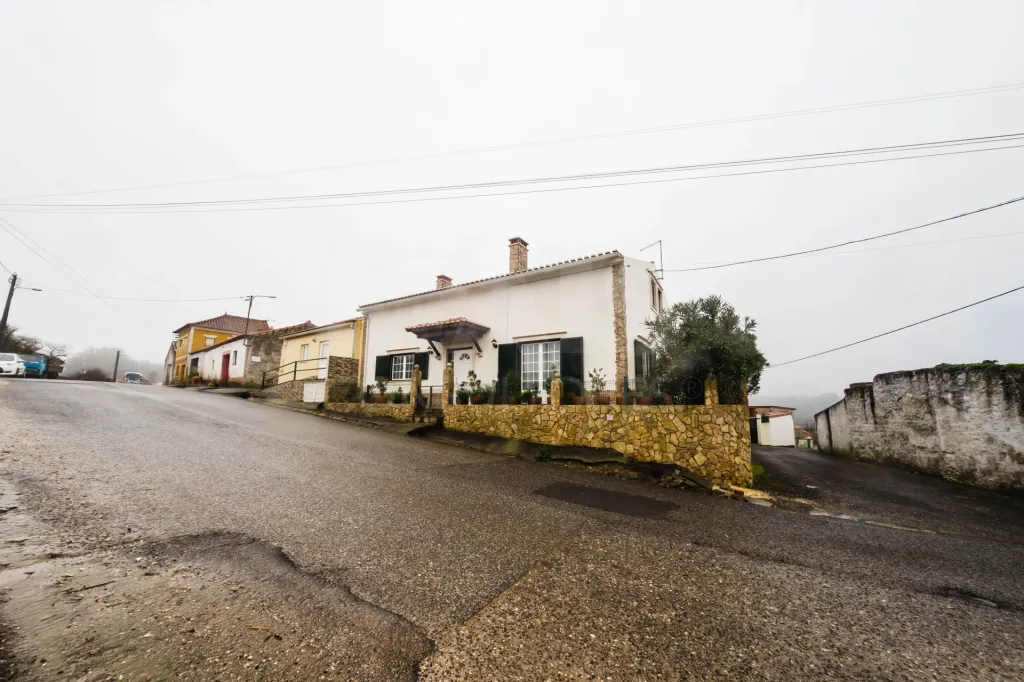 Moradia T2 + 3 a 5 minutos do Castelo de Óbidos