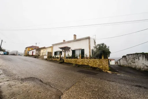 Moradia T2 + 3 a 5 minutos do Castelo de Óbidos