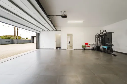 Moradia T3 Térrea Moderna em terreno c/ 2.610m2