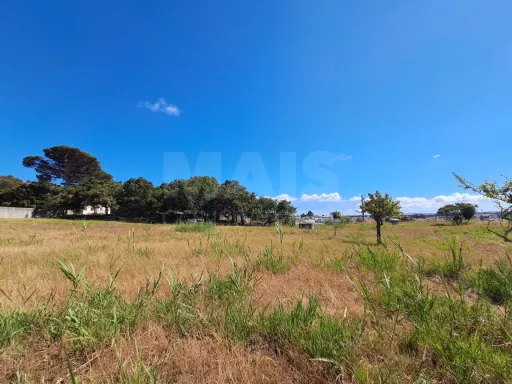 Terreno para construção de moradias