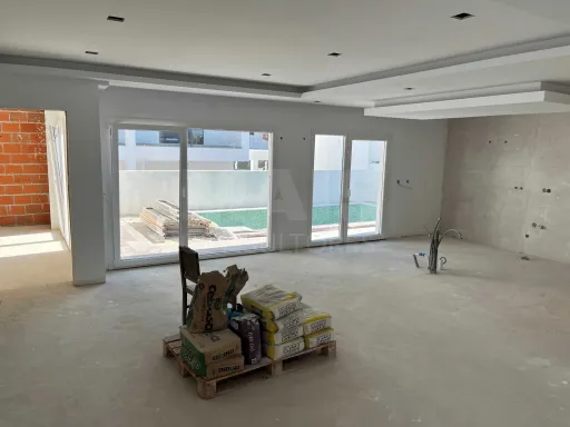 Exclusiva Moradia Térrea T3+1 com Piscina | Arquitetura Contemporânea | Excelentes Áreas