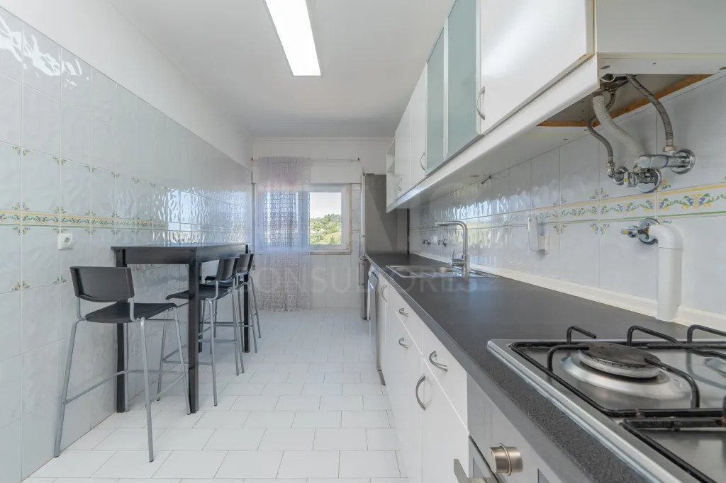 Vista Rio + Espaço Extra – O T2+1 que Vais Querer a 25 Minutos de Lisboa