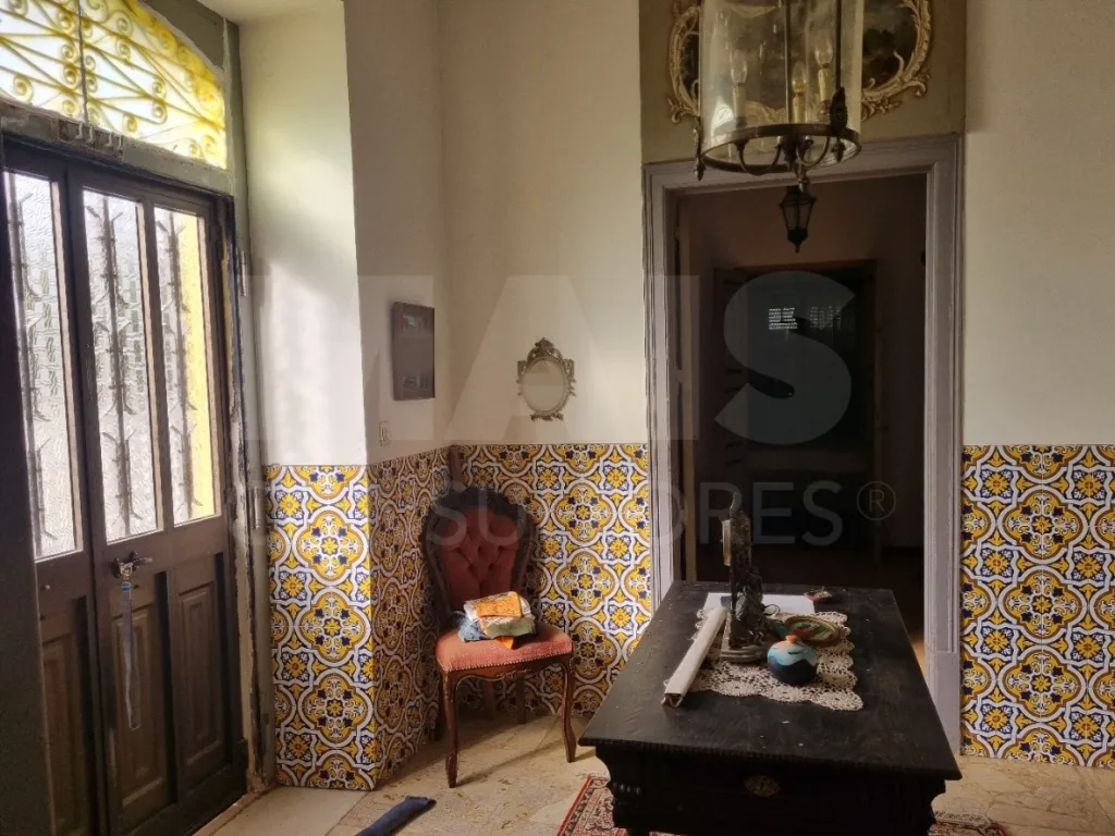 Moradia T4 com piscina, no centro da  Concavada em Abrantes