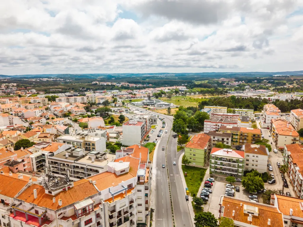 Apartamento T2, com elevador e estacionamento - Caldas da Rainha