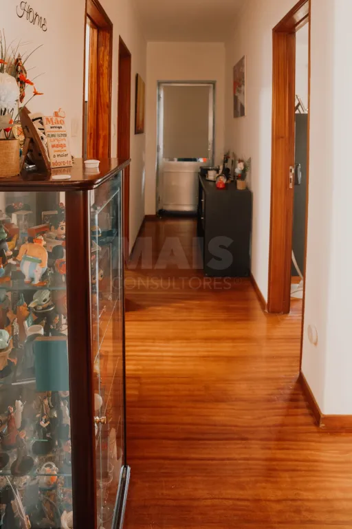 Apartamento T2 com Sótão, T1 na Cave e Potencial de Rentabilidade