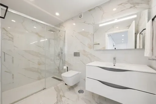 T4 Duplex com Vista Panorâmica sobre o Rio Tejo e Lisboa | Montijo