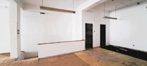 Loja de 2 Pisos - Póvoa de Santa Iria e Forte da Casa