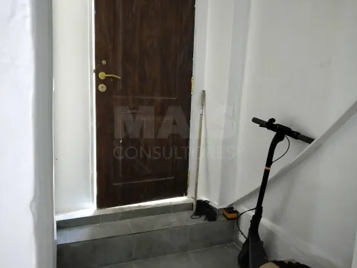 Moradia Remodelada V1 em Alhandra.