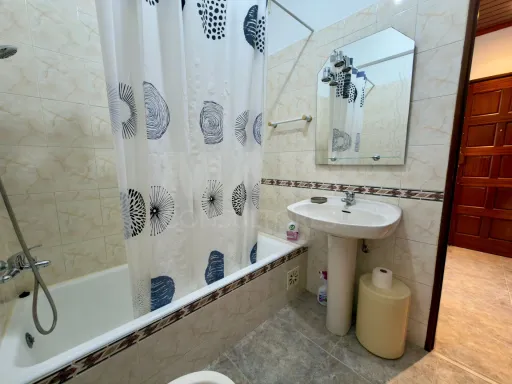 Apartamento T2 mobilado no Forte da Casa