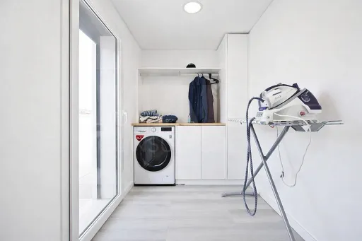 Moradia T4+1 com Quintal e Espaço para Piscina | Famões (Pontinha)
