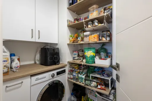 Apartamento T3 semi-novo vista mar com garagem