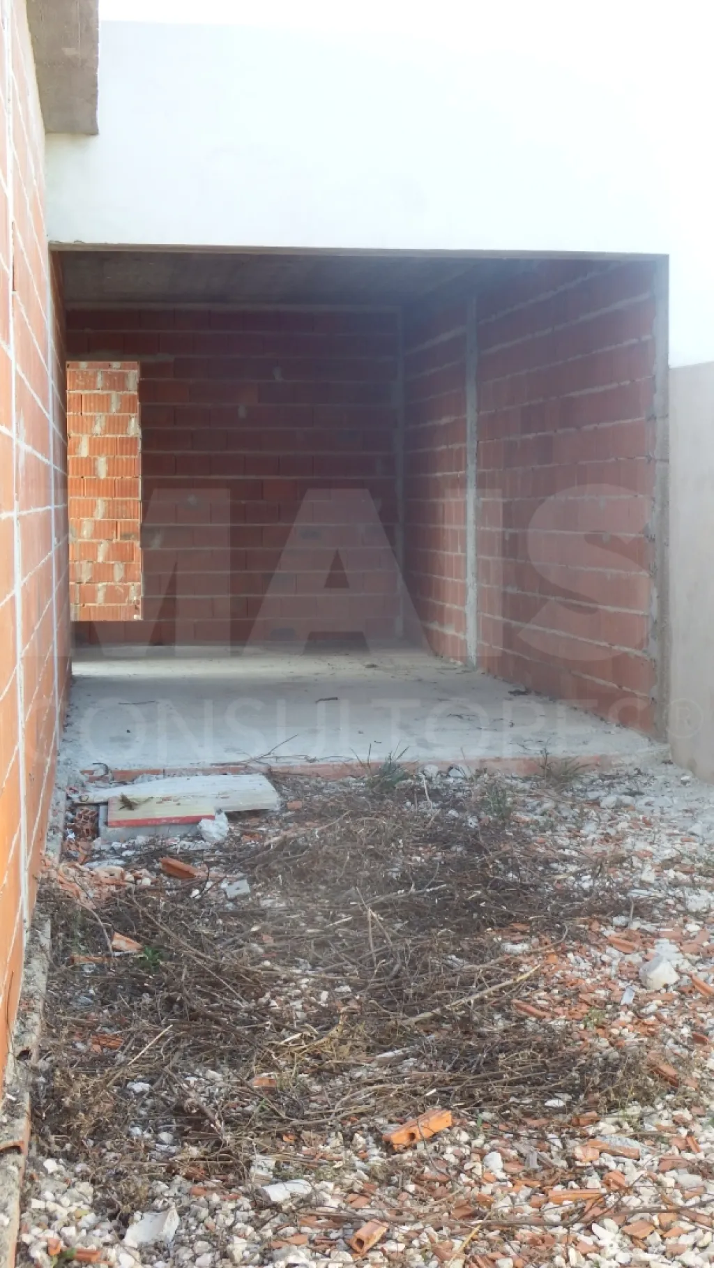 Moradia T3+1 junto praias | Garagem + logradouro privado | Terraço panorâmico sobre o mar
