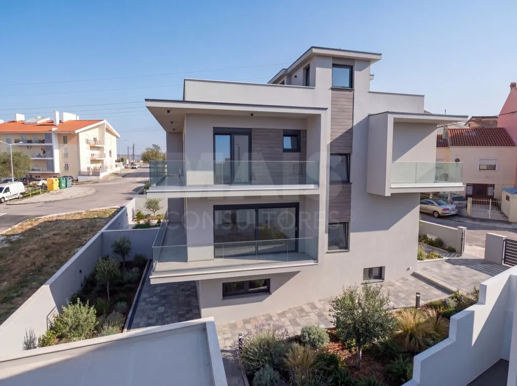 Moradia Nova em Construção | 330m² | Zona Tranquila e Familiar