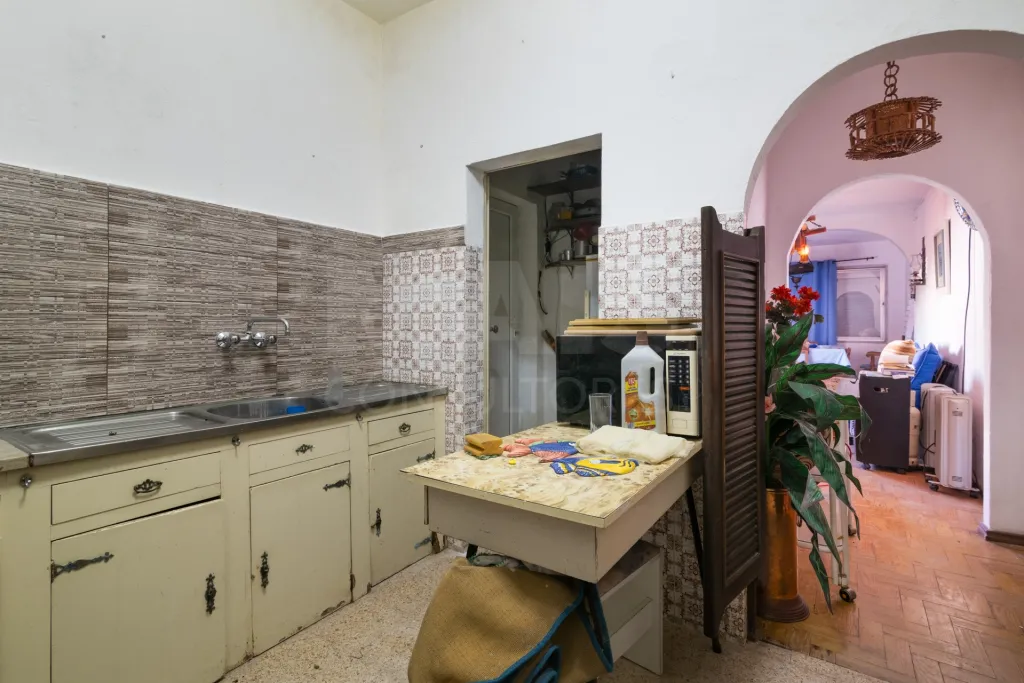Duas Moradias com Terreno de 1.480 m² no centro da Lourinhã