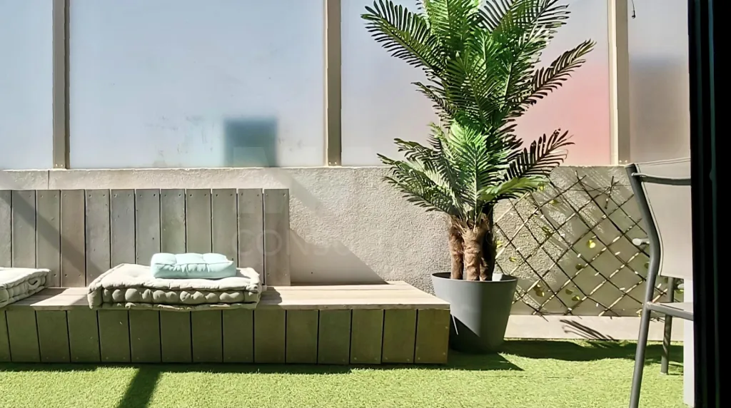 2-Bedroom + 1 Apartment in a Townhouse with a Terrace, Ocean View, Jacuzzi, and Parking!