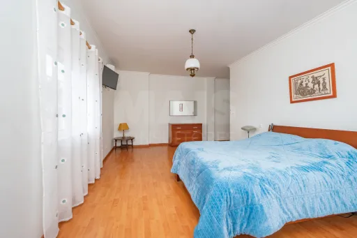 Moradia T3 com Piscina e Terreno de 7.320 m² – Privacidade, Sustentabilidade e Qualidade de Vida