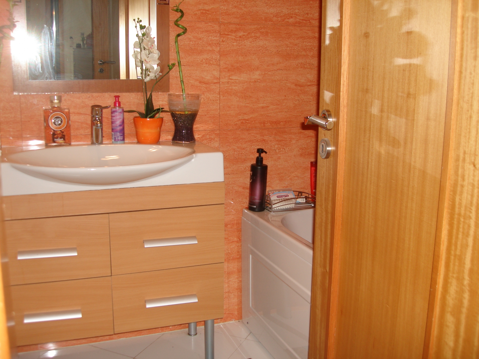 Arrenda-se T3 mobilado com Terraço e Box