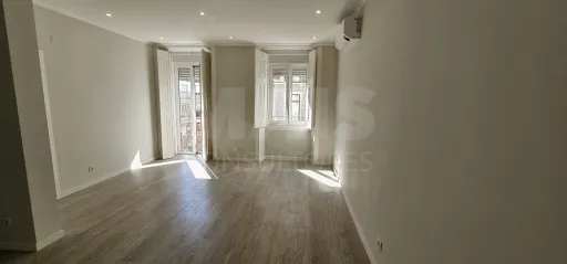 T1 e Escritório Remodelado ANJOS Disponibilidade Imediata