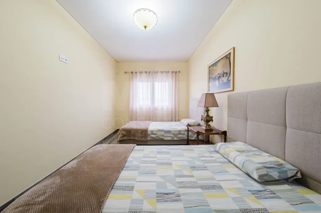 Apartamento recente com piscina e excelente exposição solar junto à praia do Baleal