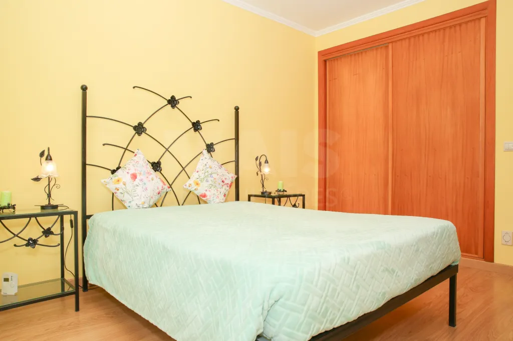 Moradia T2+1, em Sapataria, Sobral de Monte Agraço