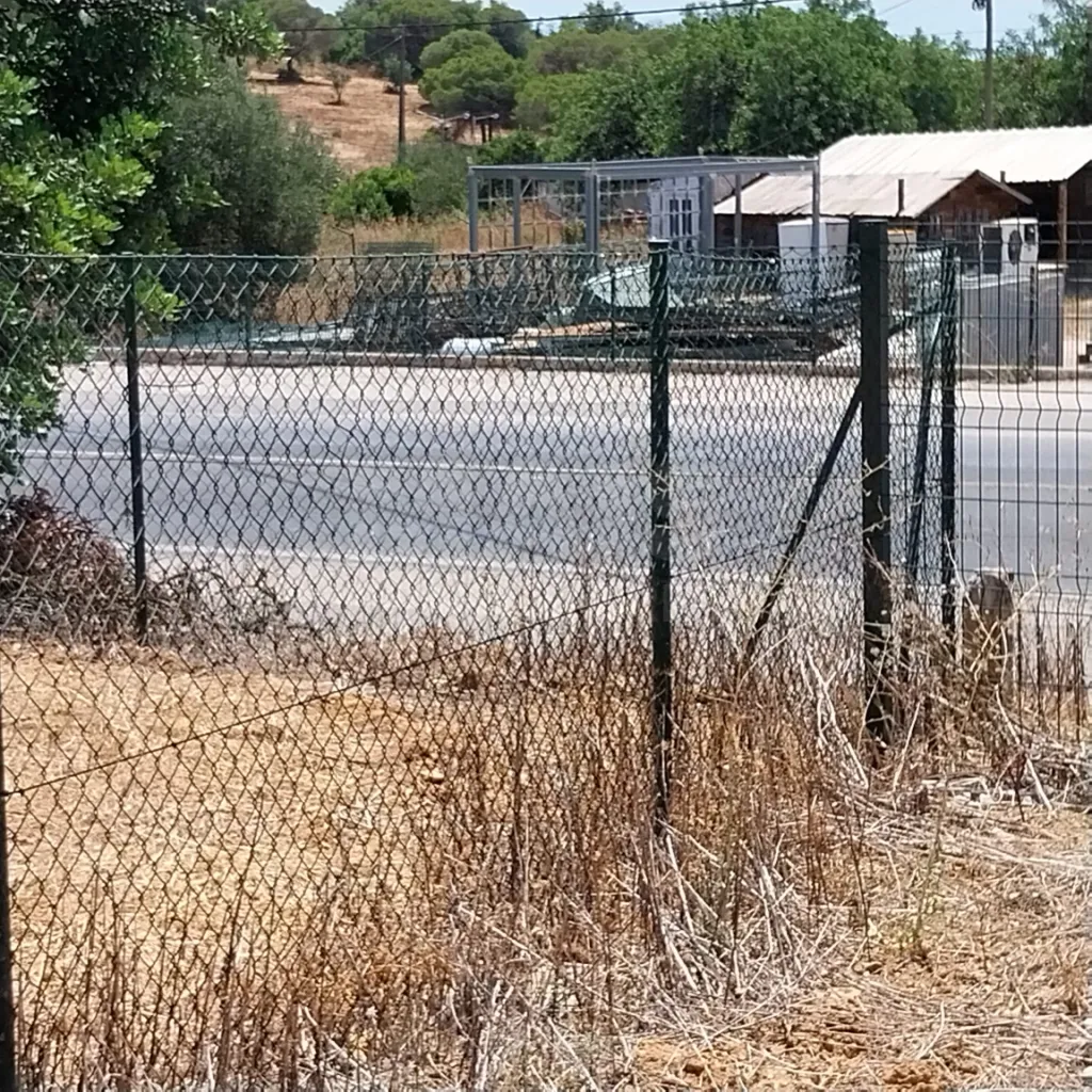 Lote de Terreno Rustico junto á Estrada Nacional 125