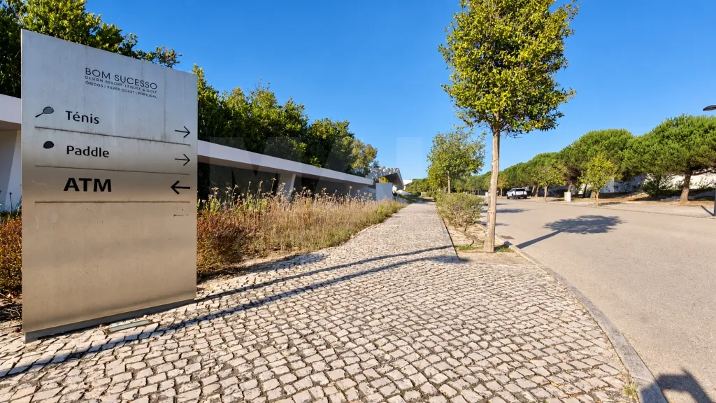 Lote Premium no Bom Sucesso Resort c/ Projeto Aprovado e Assinado por Souto Moura