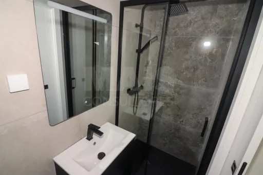 Apartamento T2 + Duplex -   2 lugares de estacionamento Casal Cambra