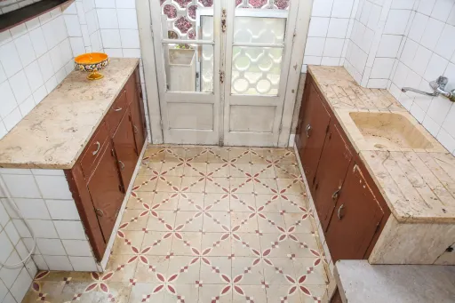 2 bedroom apartment with soul in Damaia de Cima