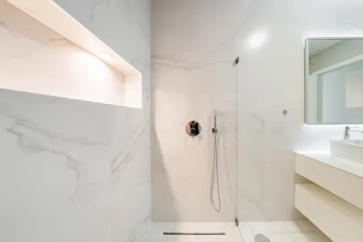 Moradia Contemporânea de Luxo com Vista Barragem, Piscina e 3.000m² Urbanos | Peniche