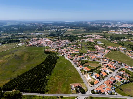 Terreno nas Gaeiras com 7.788m2