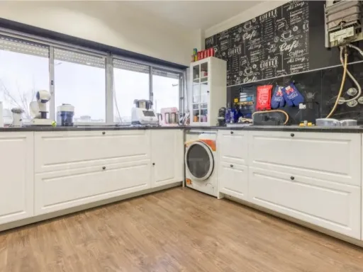 T2 com Luz Natural Abundante e Espaços que Fazem Sentido