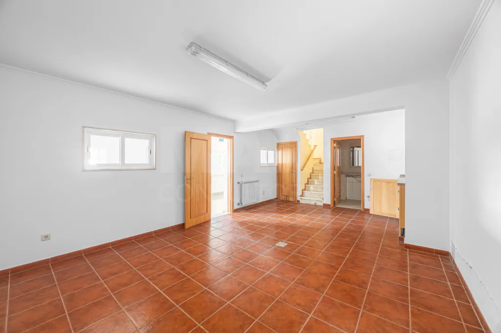 Moradia T5 com vista privilegiada em Alenquer
