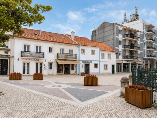 Prédio para Investimento no Centro Histórico de Peniche