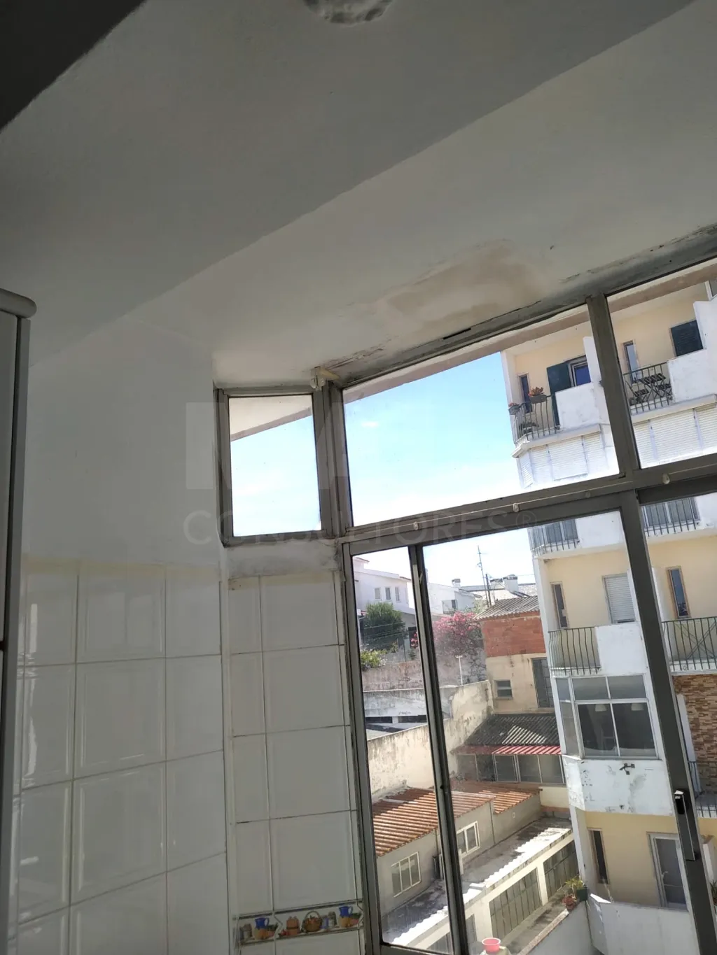 1-Bedroom Apartment with Balcony and Ocean View