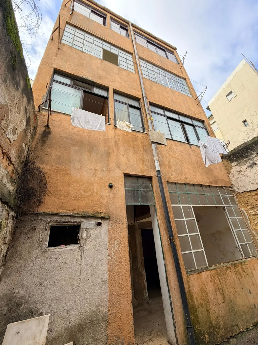 Building with 5 units in the center of Lisbon