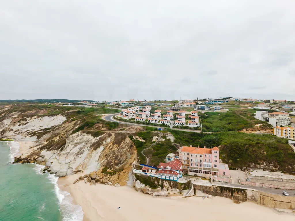 T2 Mobilado a Dois Passos da Praia com Vista Mar de Sonho