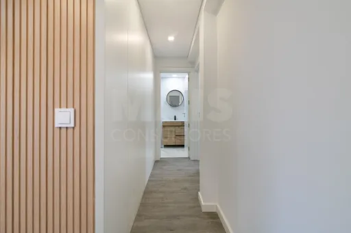 Apartamento T3 Renovado / Pontinha